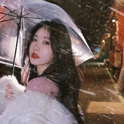扭曲的家封面